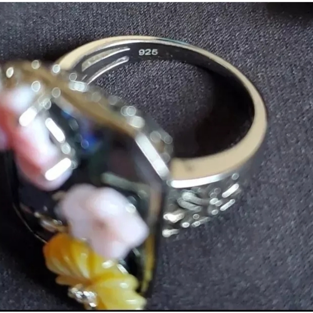Jardin Collection Abalone Shell Mother Of Pearl Ring - Picture 4 of 9
